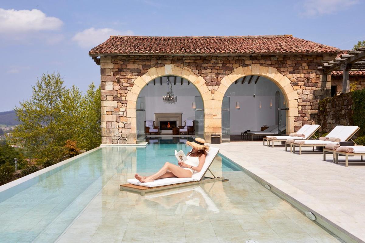 Helguera Palacio Boutique & Antique Vargas Екстериор снимка