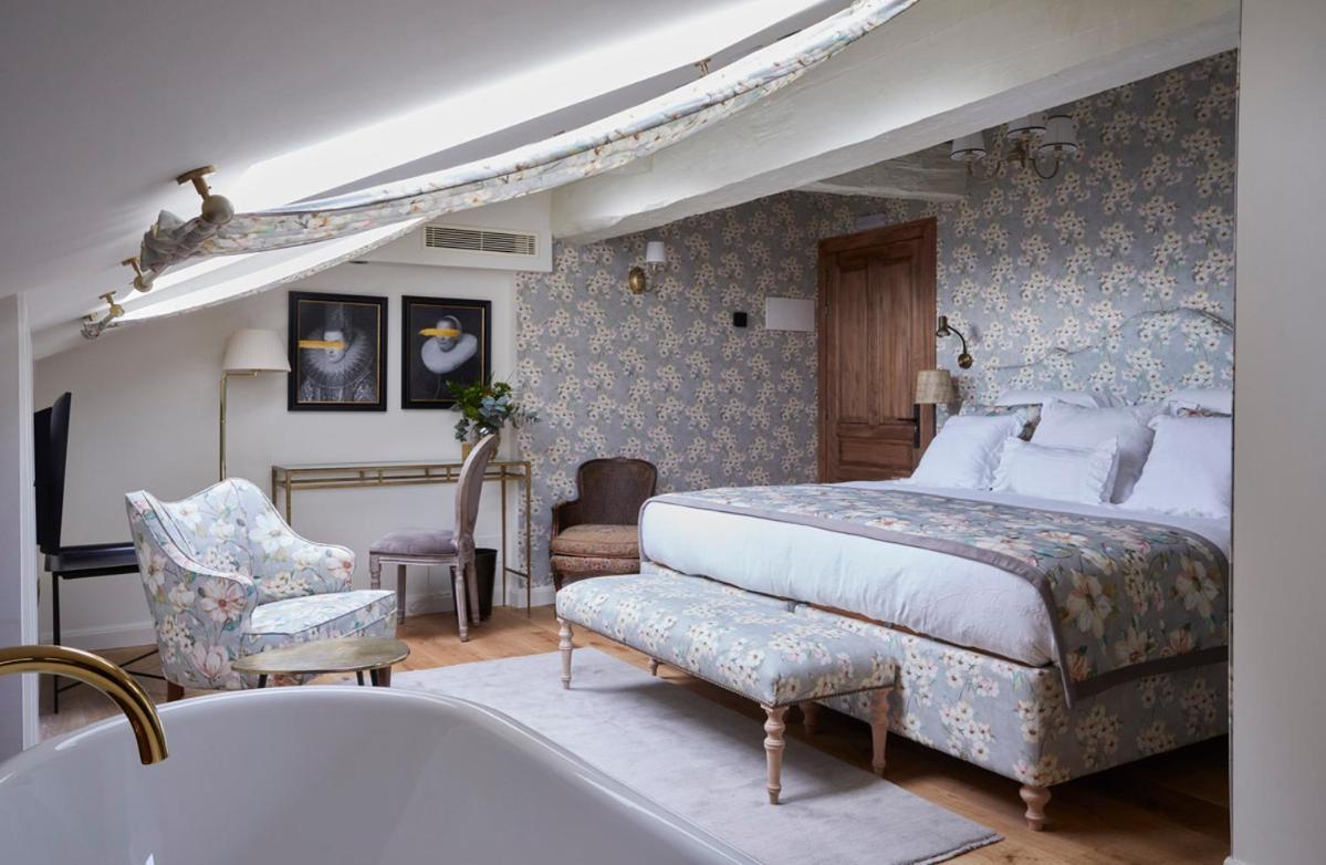 Helguera Palacio Boutique & Antique Vargas Екстериор снимка