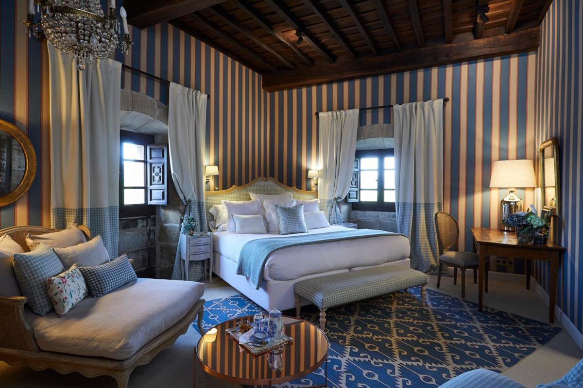 Helguera Palacio Boutique & Antique Vargas Екстериор снимка