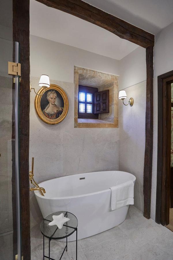 Helguera Palacio Boutique & Antique Vargas Екстериор снимка